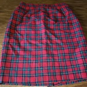 Gently used plaid skirt